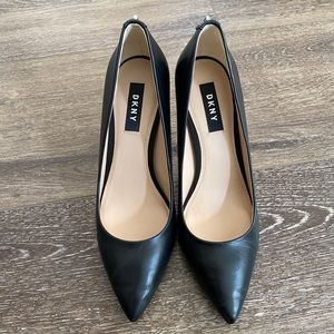 *SOLD* DKNY Pumps